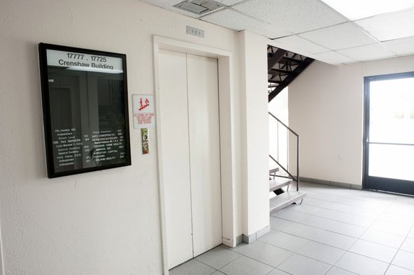 Crenshaw Bloulevard : 17725 Crenshaw Blvd, Torrance, CA 90504